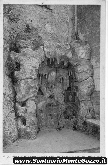 Santuario Monte Gazzo Grotta statua Madonna